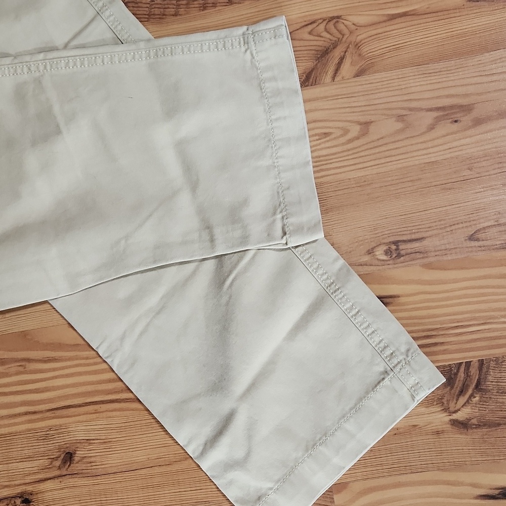 American Eagle Outfitters Relaxed Straight Khakis - Picture 6 of 7